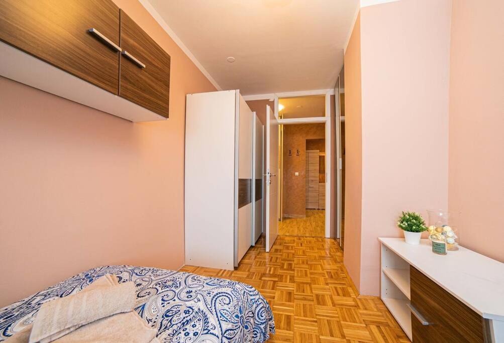 Sunny Day -Arena Zagreb , 2 Bathrooms, 102M², エクステリア 写真